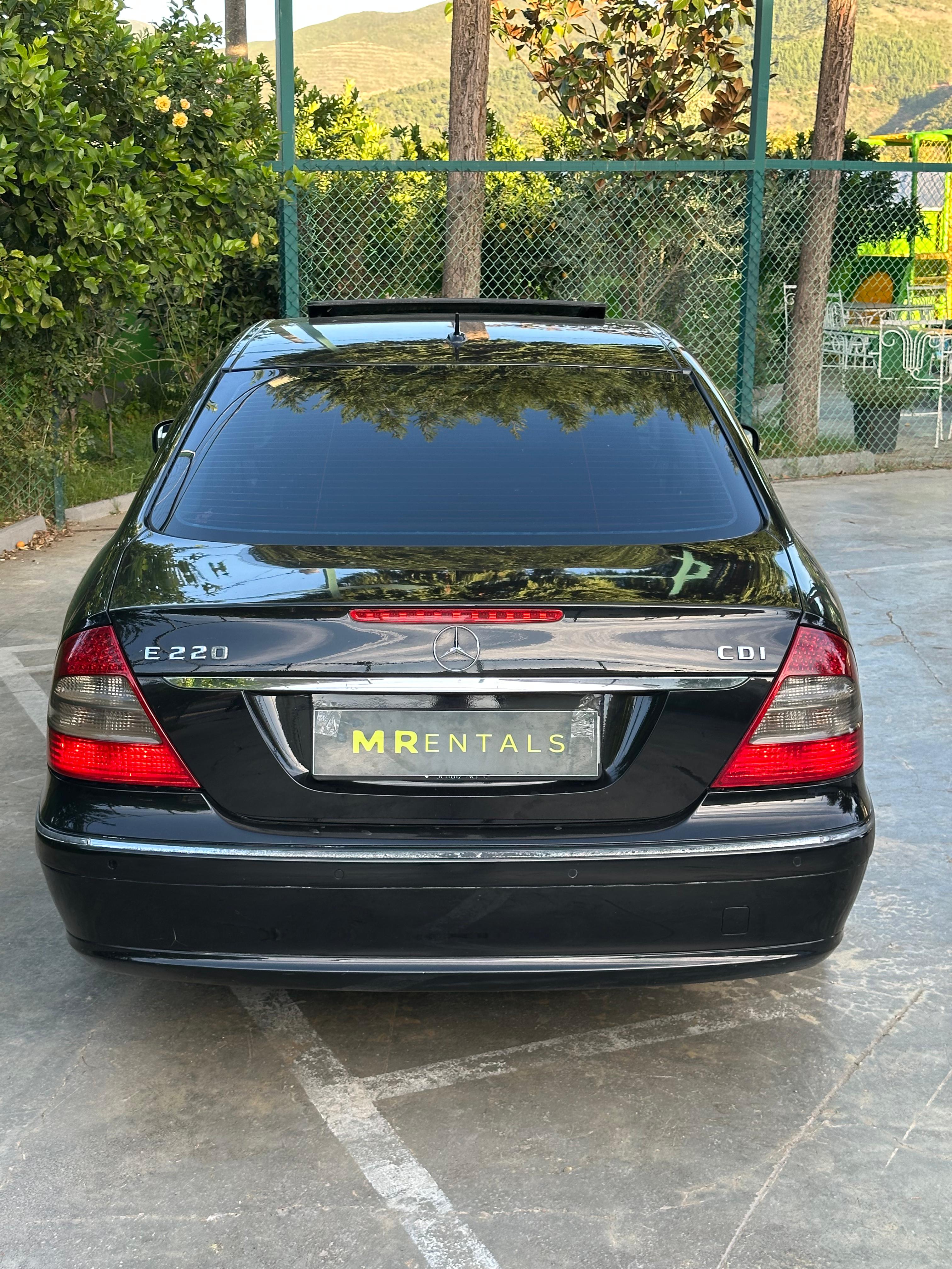 Mercedes-Benz E Class //EVO pamje e brendshme