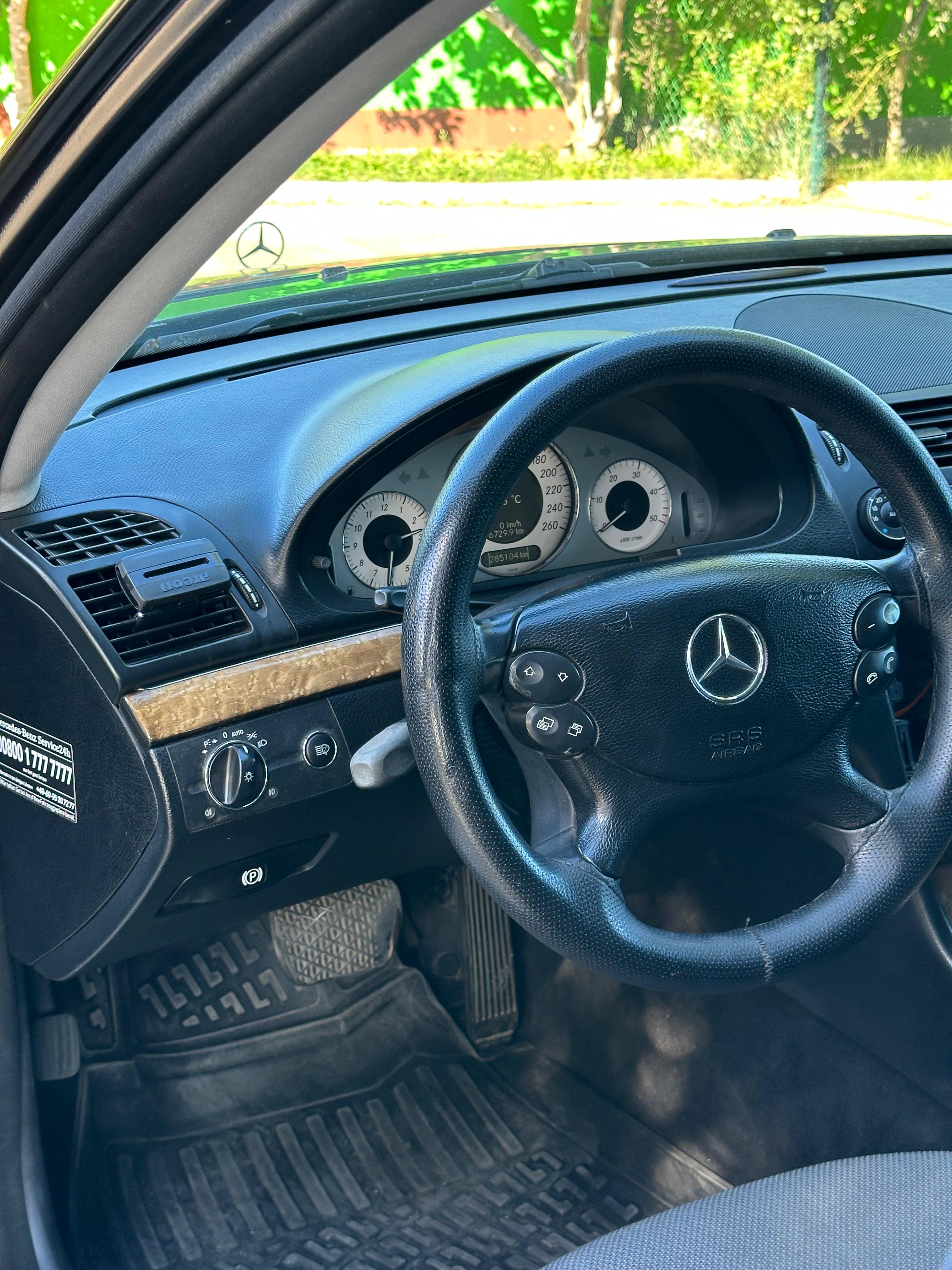 Mercedes-Benz E Class //EVO detaj